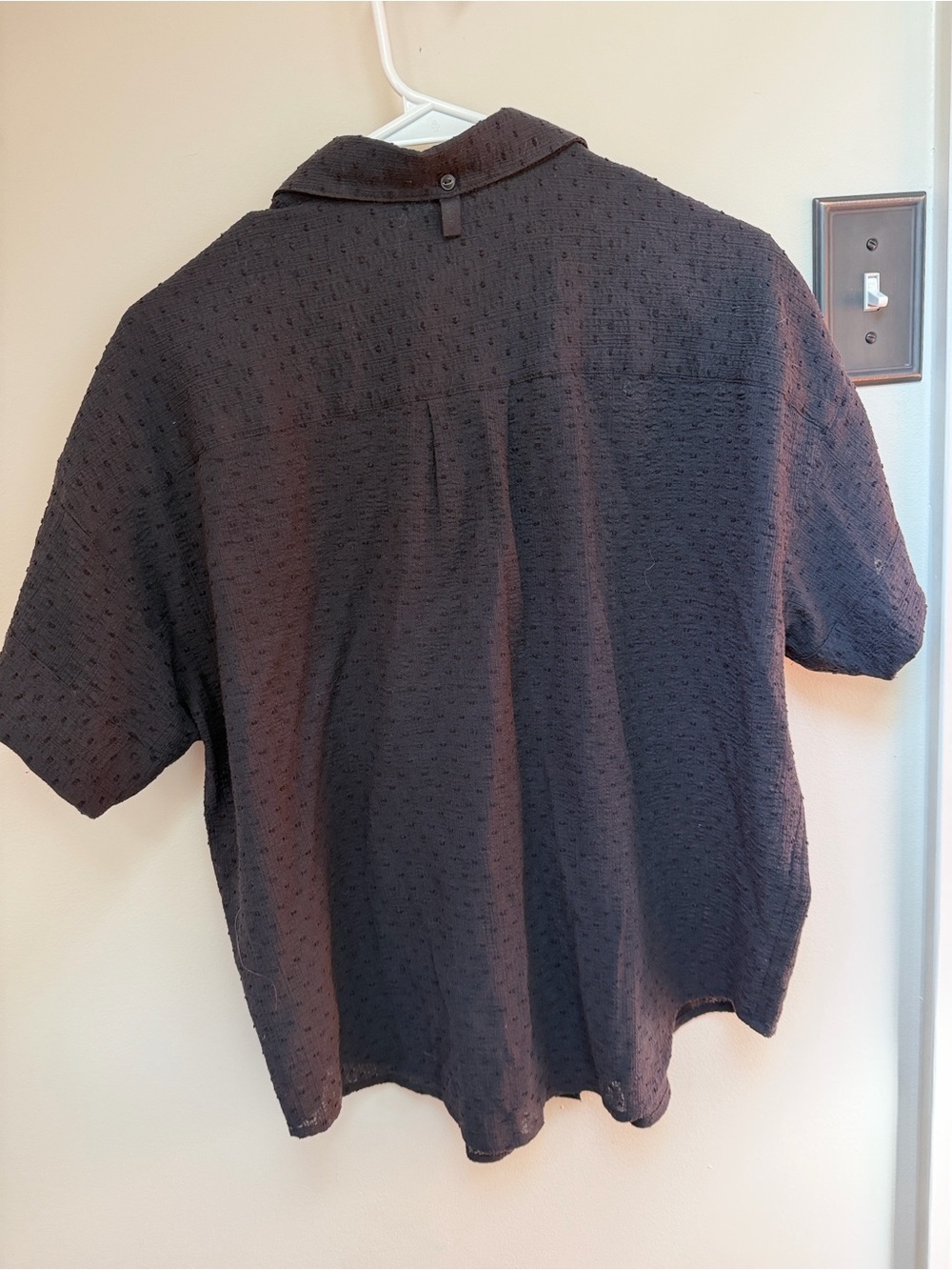 Rag and Bone Black Swiss dot Textured Short Sleeve Button-Down Shirt - Picture 2 of 4
